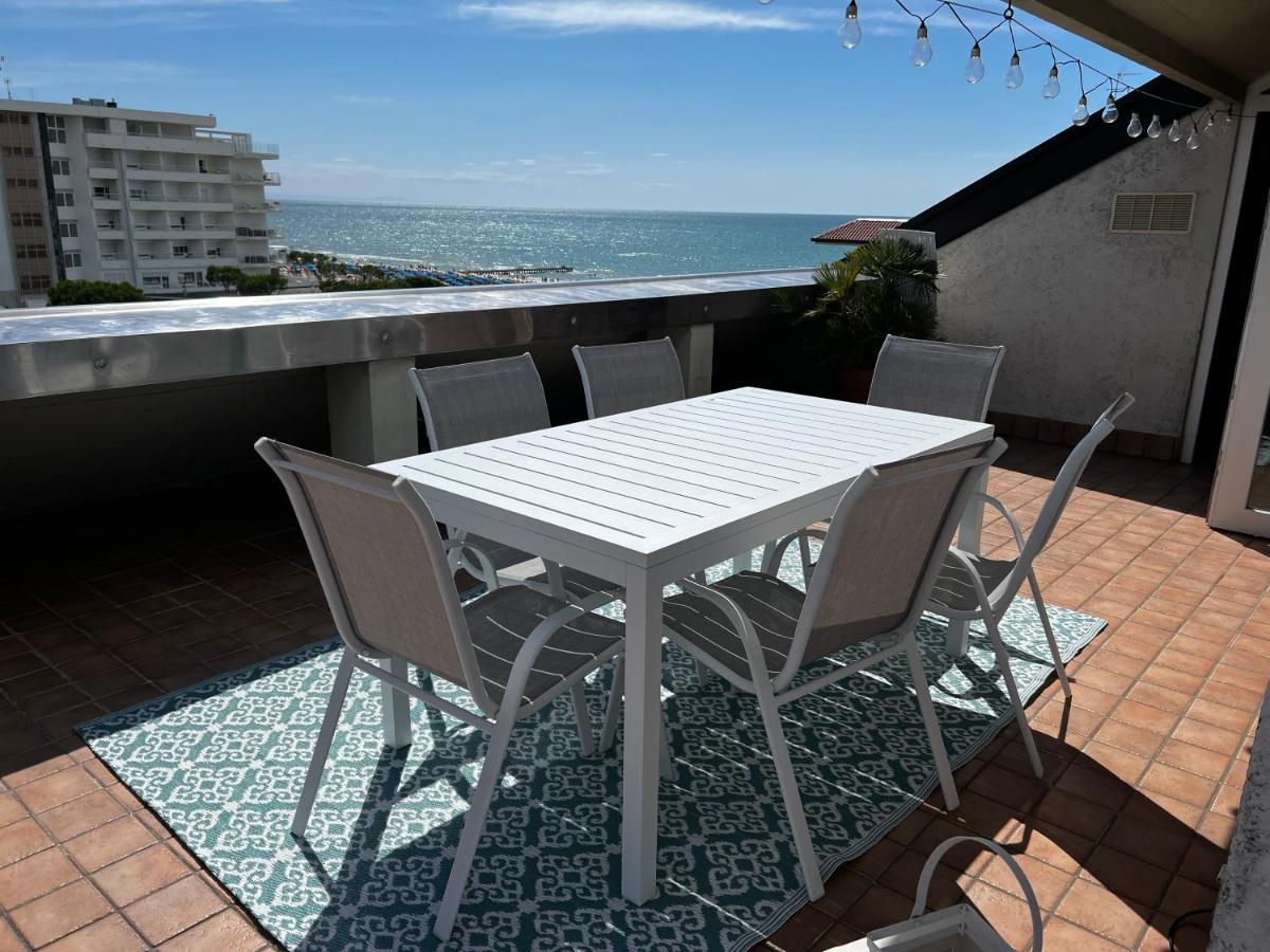 Appartement Blue Moon Penthouse à Jesolo Extérieur photo